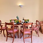 Casa Antonius, Sun & Pool Balaia By Becherish * Branqueira