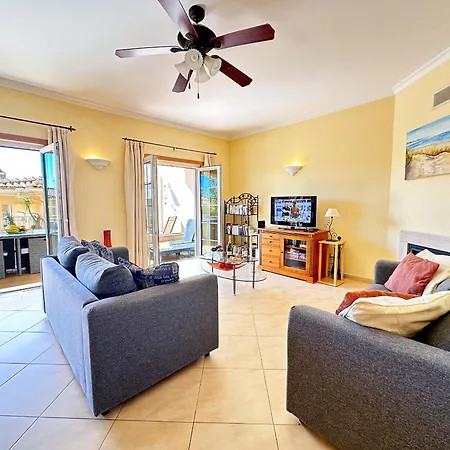 Casa Antonius, Sun & Pool Balaia By Becherish Tatil Evi Luz