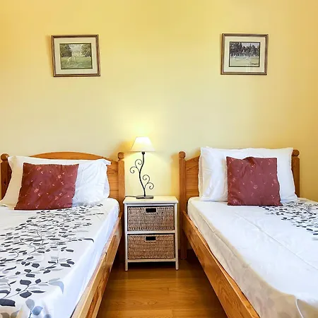 Casa Antonius, Sun & Pool Balaia By Becherish Luz