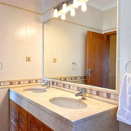 Casa Antonius, Sun & Pool Balaia By Becherish * Branqueira