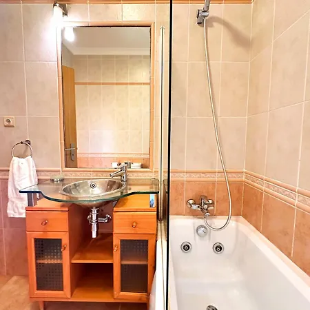 Casa Antonius, Sun & Pool Balaia By Becherish Tatil Evi *