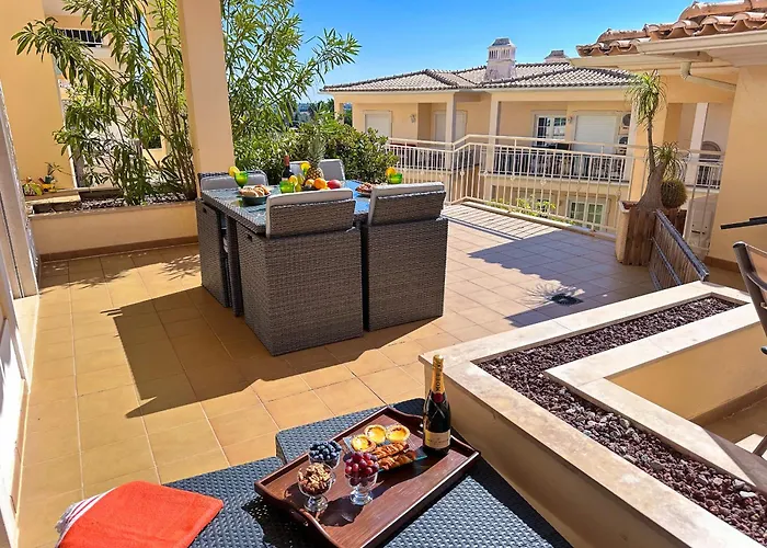Casa Antonius, Sun & Pool Balaia By Becherish Дом отдыха *